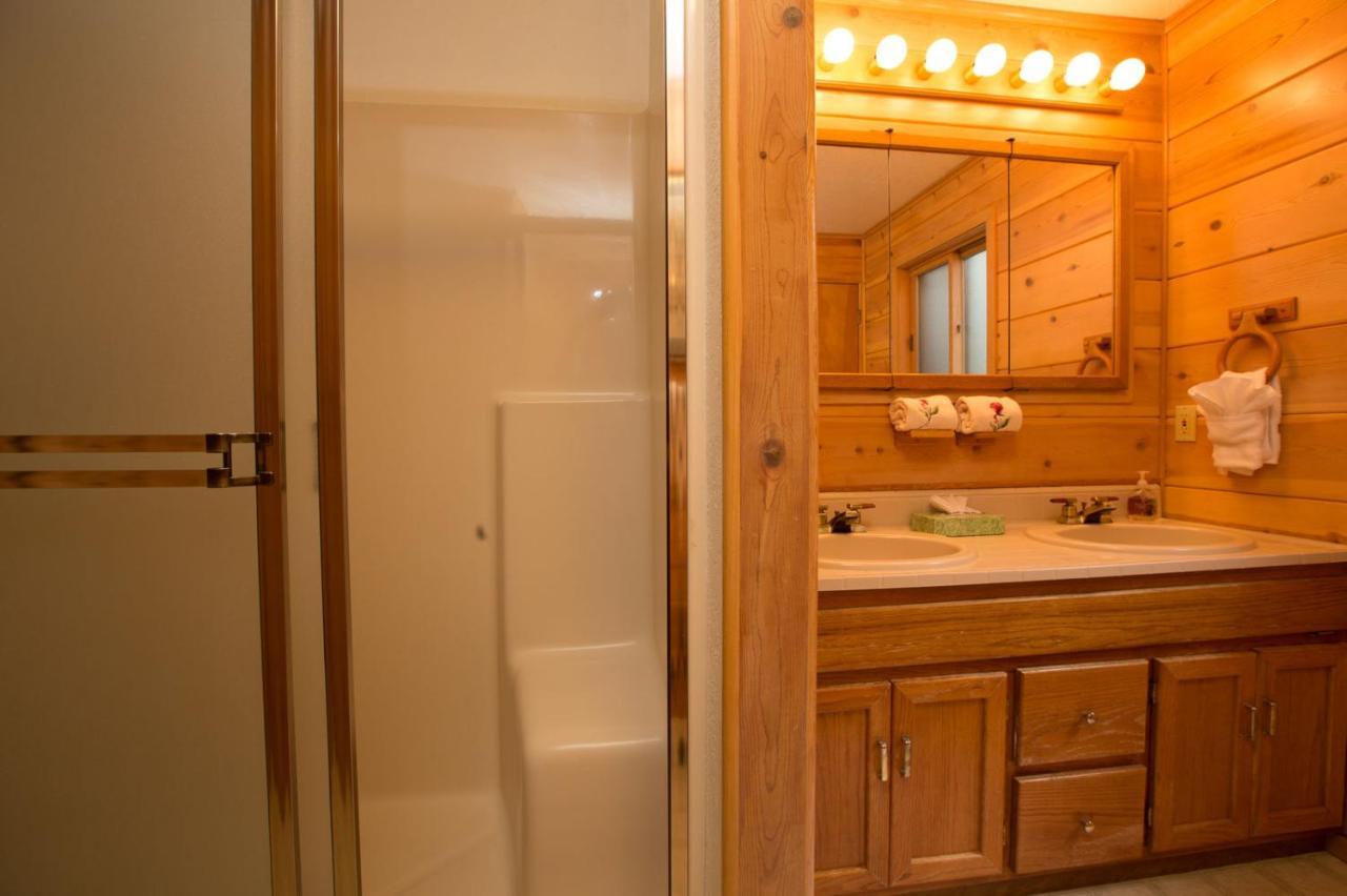 Mirror Pond Bungalow Бенд Екстериор снимка