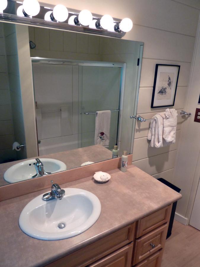 Mirror Pond Bungalow Бенд Екстериор снимка